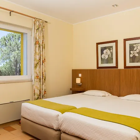 Apartamentos Turisticos Pinhal Da Marina Vilamoura Exterior photo